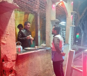 نظارت‌هاي بهداشتي در نيمه شعبان تشديد شد؛ سلامت نذورات در اولويت بازرسان بهداشت محيط